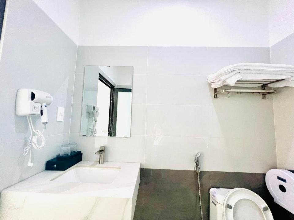 Hotel Khach San Trieu Nguyen Buon Ko Sir Esterno foto